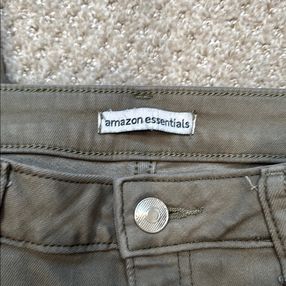 Amazon Essentials Green Skinny Jeans with Sleek Fit - Picture 4 of 6